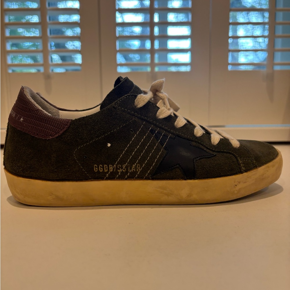 Olive Golden Goose sneakers. Size 36. Like New